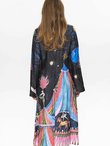 NÜMPH Šaty ' NUSTARLA ' – mix barev