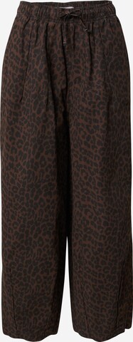 TOPSHOP Wide leg Trousers in Brown: front