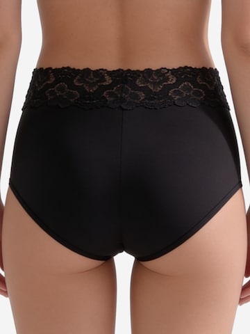 Nina von C. Slip 'Slipboutique' in Black