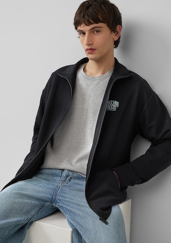 QS Zip-Up Hoodie in Black