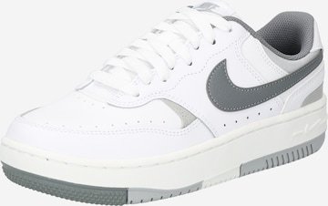 Nike Sportswear Σνίκερ χαμηλό 'GAMMA FORCE' σε λευκό: μπροστά