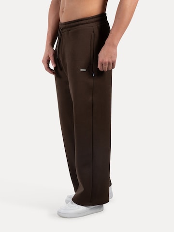 Regular Pantalon Smilodox en marron