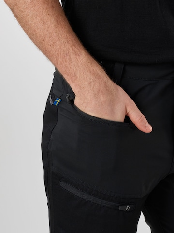 SWEDEMOUNT - regular Pantalón de montaña 'Nordkap' en negro