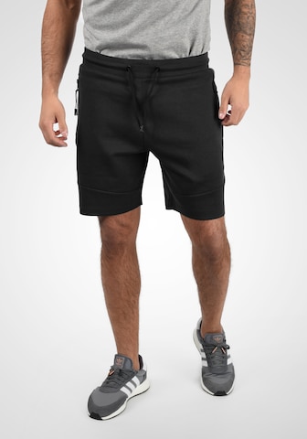 !Solid Regular Shorts 'Gelly' in Schwarz: predná strana