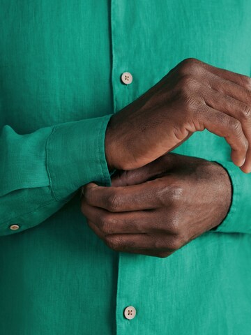 Next Regular Fit Hemd in Grün