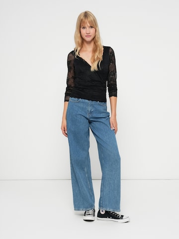 Abercrombie & Fitch - Blusa en negro