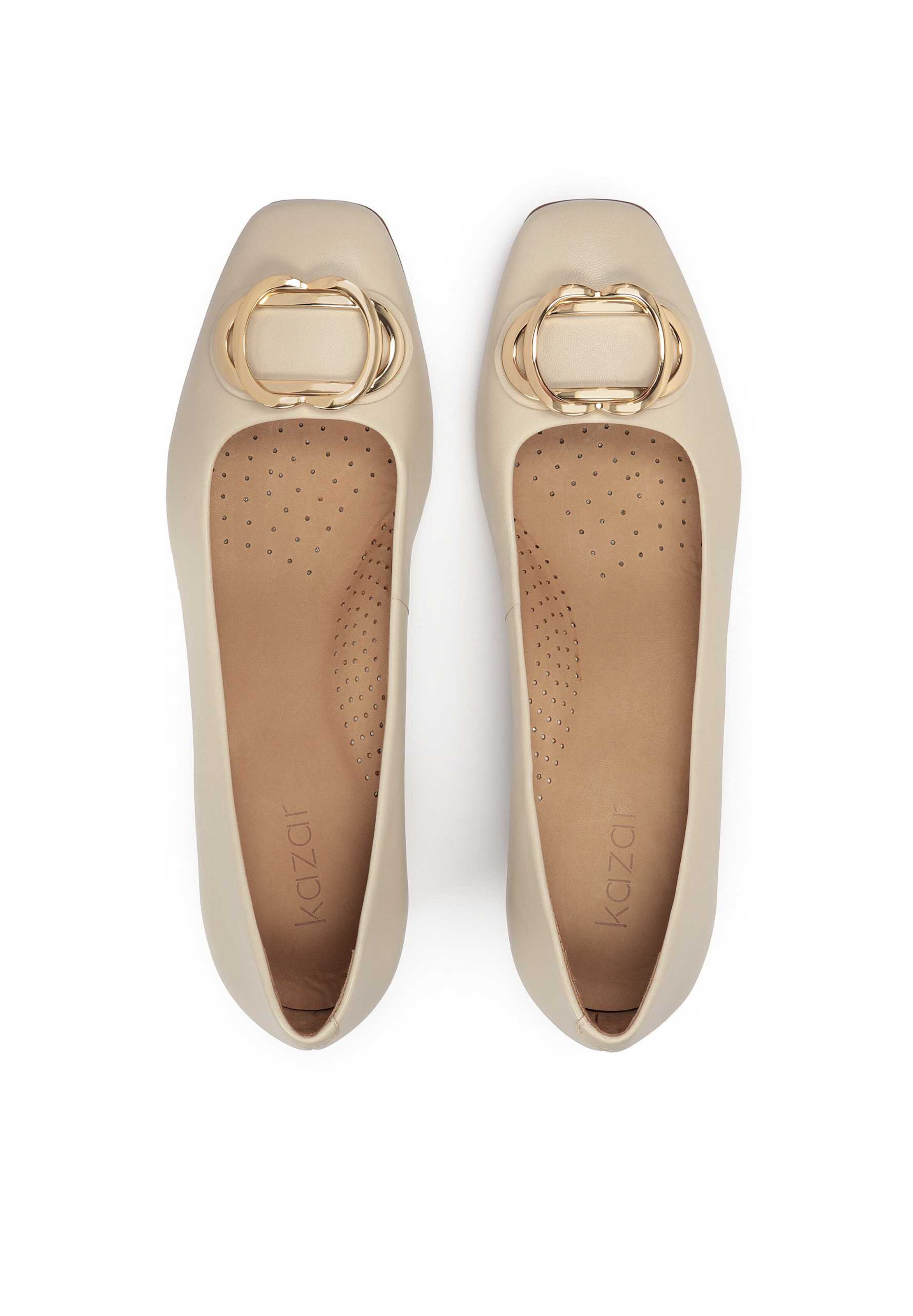 Kazar Pumps in Beige