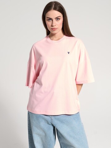 NOWIHT - Camiseta 'Cressida' en rosa