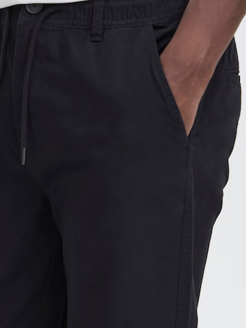 Regular Pantalon chino 'Tiago' BLEND en noir