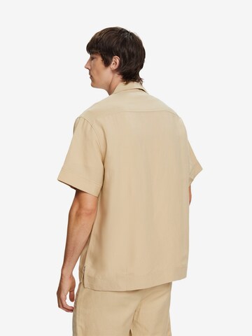 Coupe regular T-Shirt ESPRIT en beige