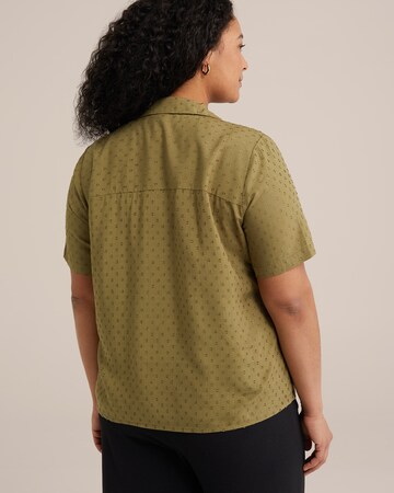 WE Fashion Blouse in Green