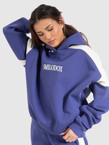 Smilodox Sweatshirt 'Malea' in Blauw