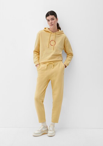 s.Oliver Tapered Pants in Yellow