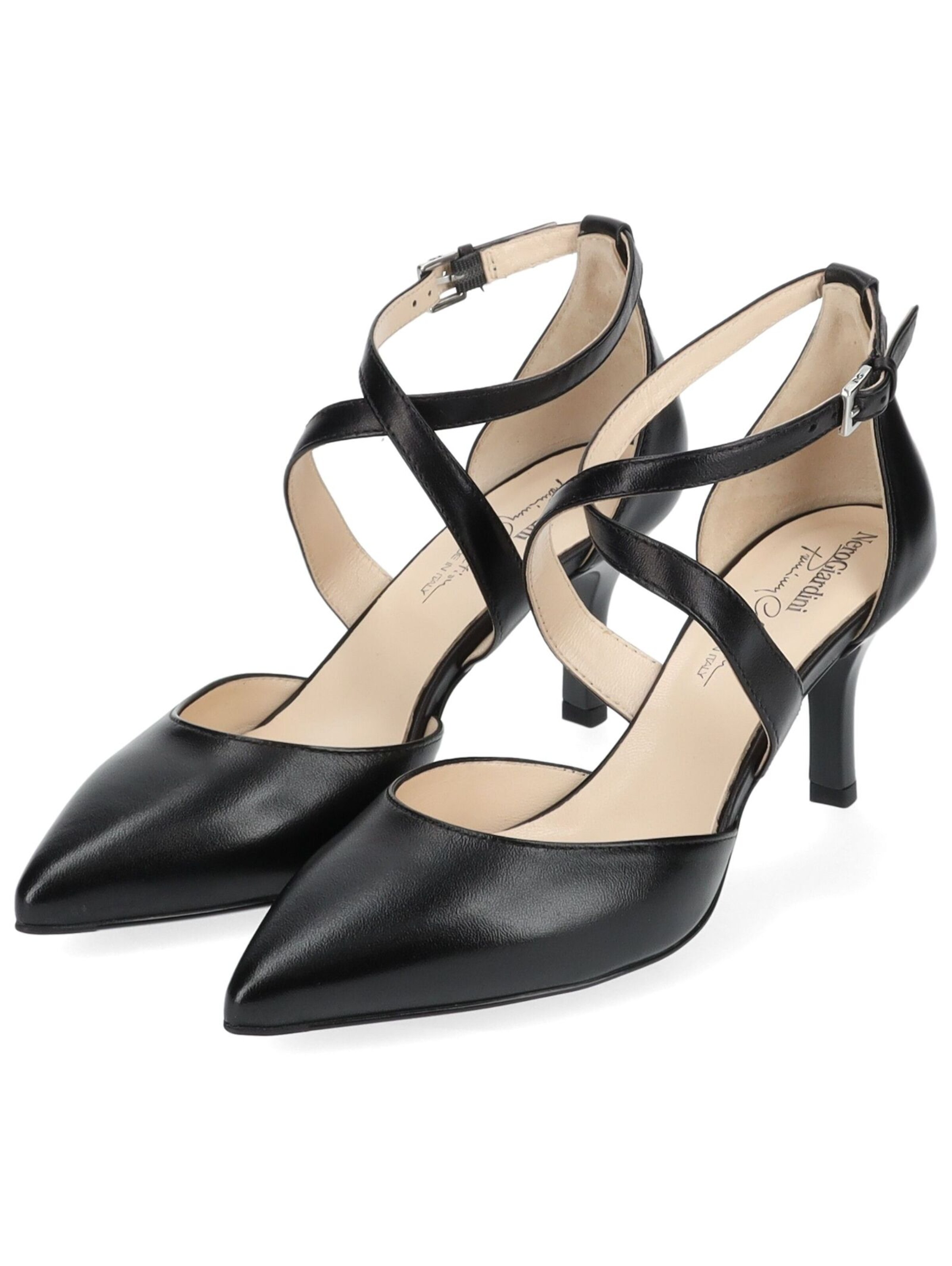 Nero Giardini Pumps in Black