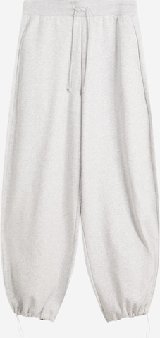 Tapered Pantaloni di Bershka in grigio: frontale