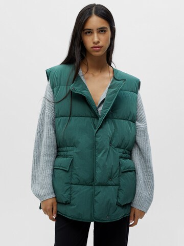 Pull&Bear Vest in Green: front