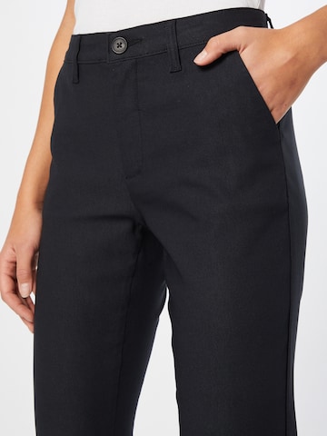 Freequent Regular Панталон Chino в черно