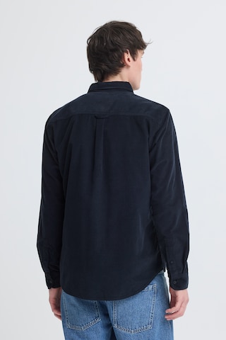 Coupe regular Chemise 'BHBEKIR' BLEND en bleu