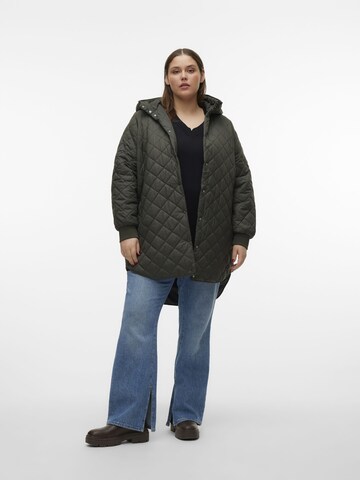 Vero Moda Curve Wintermantel 'HAYLE' in Schwarz