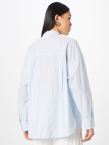 Monki Blouse in Blue