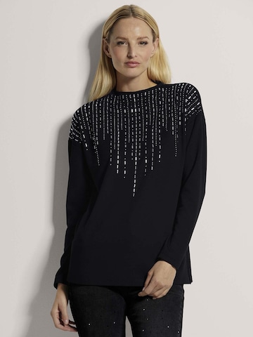 MADELEINE Shirt in Zwart: voorkant
