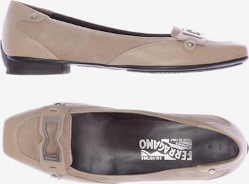 Salvatore Ferragamo Flats & Loafers in 39 in Beige: front