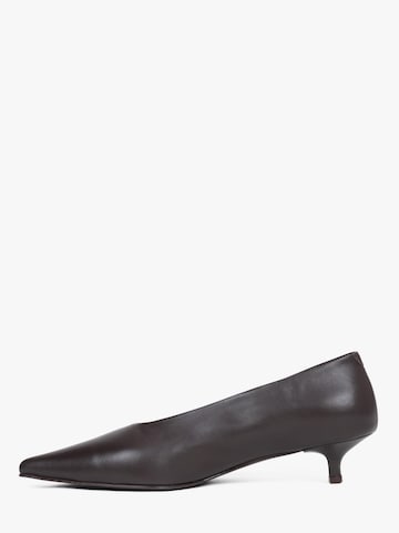Estro Pumps '11-3020-4' i brun
