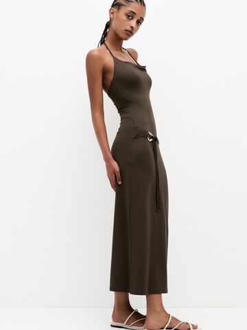 Robe Pull&Bear en marron