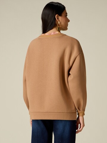 oltre Sweatshirt in Beige