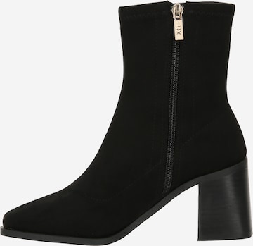 Xti Stiefelette in Schwarz