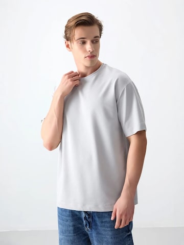 Tommy Life T-Shirts in Grau