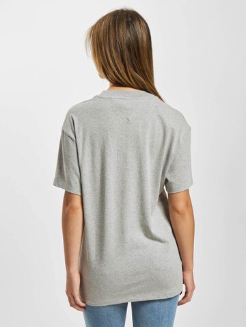 Tommy Jeans T-Shirt in Grau