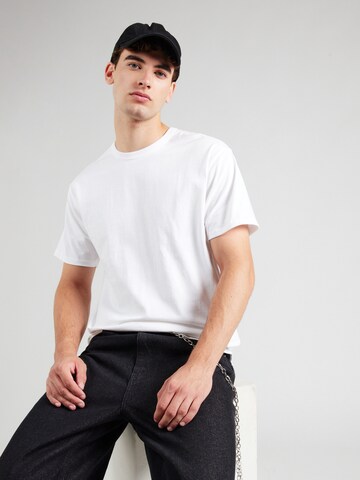 T-Shirt 'OFF THE WALL II' VANS en blanc : devant