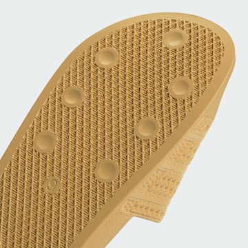 ADIDAS ORIGINALS Pantolette 'Adilette' in Beige