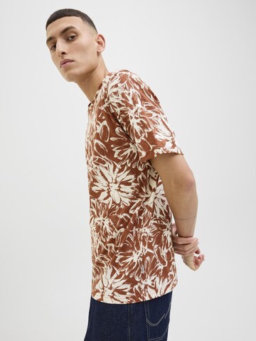 JACK & JONES T-Shirt in Braun