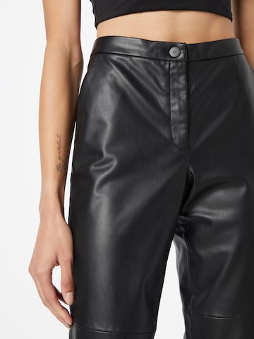 ESPRIT - Acampanado Pantalón en negro