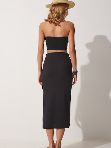 Jupe Happiness İstanbul en noir