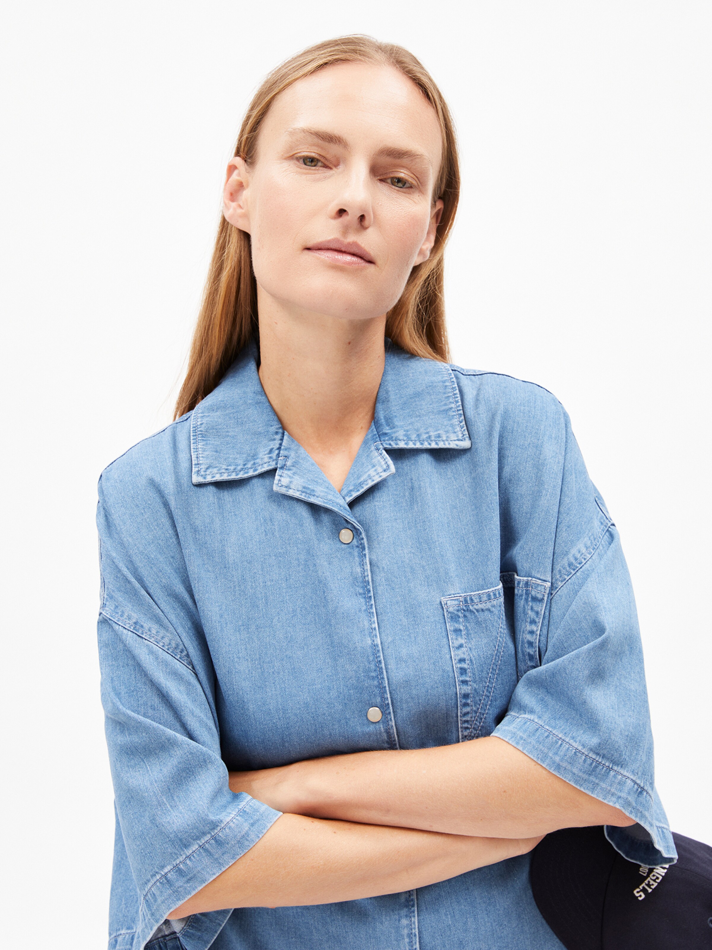 ARMEDANGELS Μπλουζοφόρεμα 'TAMIKAA' σε μπλε: μπροστά