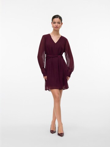 Robe 'VMPearl' VERO MODA en rouge : devant