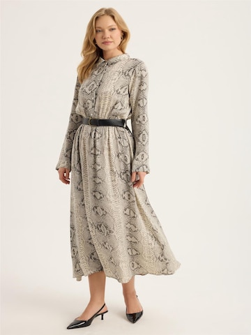 Robe HOME STORE en beige