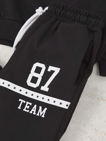 Trendyol Sweatsuit in Black