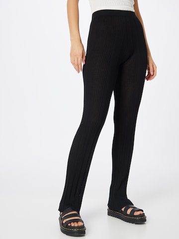 NA-KD Trousers in Black: front