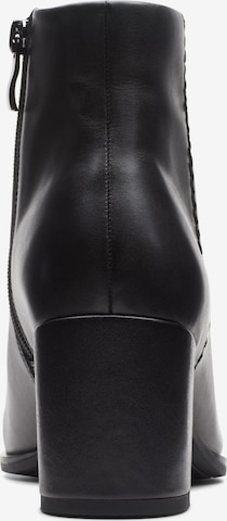 Ankle boots di CLARKS in nero