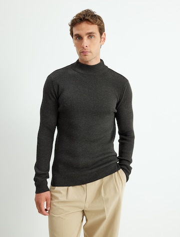 Koton Pullover in Grau: Vorderseite