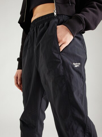 Reebok Tapered Broek in Zwart