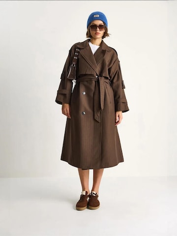 Bianco Lucci Tussenmantel in Bruin