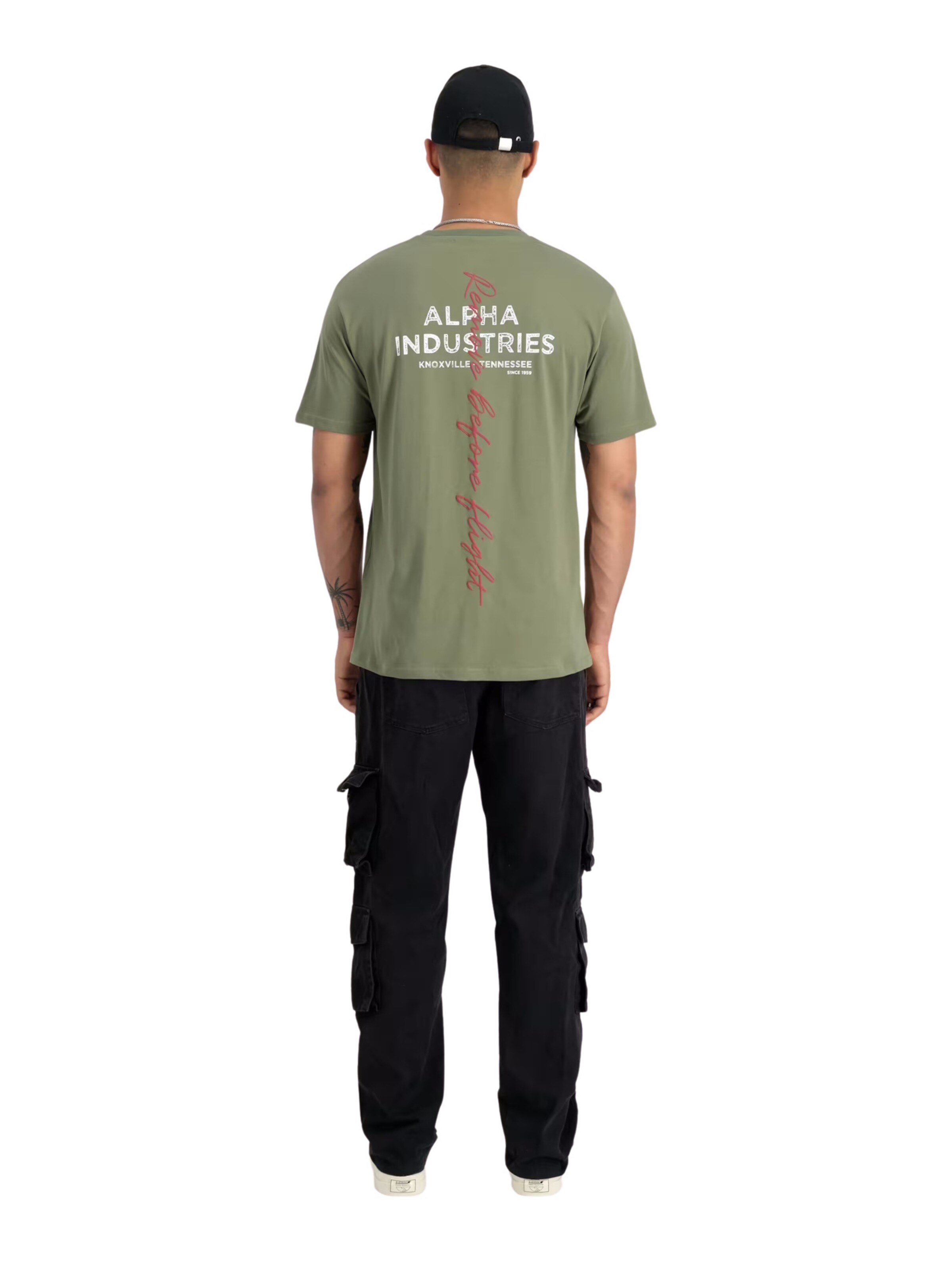 ALPHA INDUSTRIES T-Shirt 'Signature' in Grün