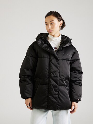 Tommy Jeans Between-Season Jacket in Black: front