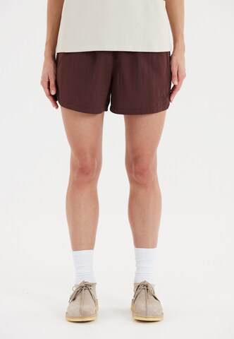 SOS Regular Sportshorts 'Whitsunday' in Braun: Vorderseite