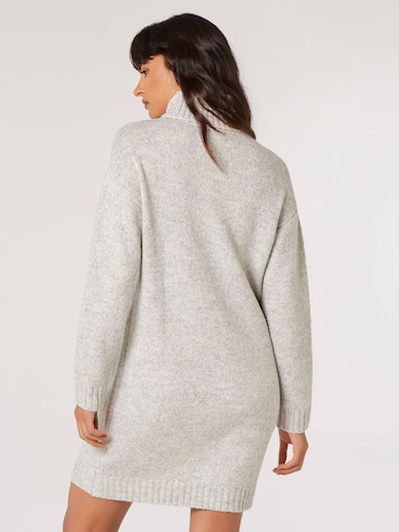 Robes en maille Apricot en gris